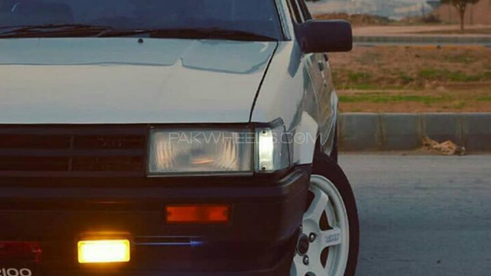 Toyota Corolla - 1985  Toyota Corolla - 1985  Image-2