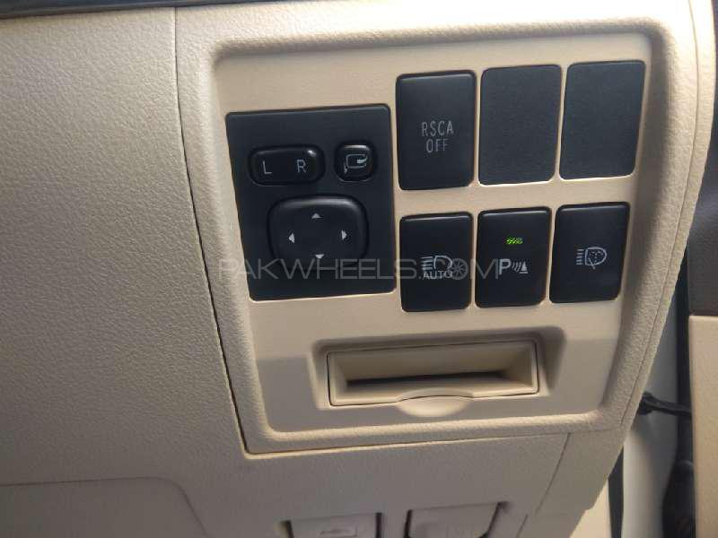 Toyota Land Cruiser 2017 for Sale in Karachi Toyota Land Cruiser 2017 for Sale in Karachi Image-12