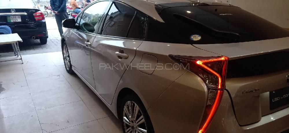 Toyota Prius 2016 for Sale in Lahore Toyota Prius 2016 for Sale in Lahore Image-9