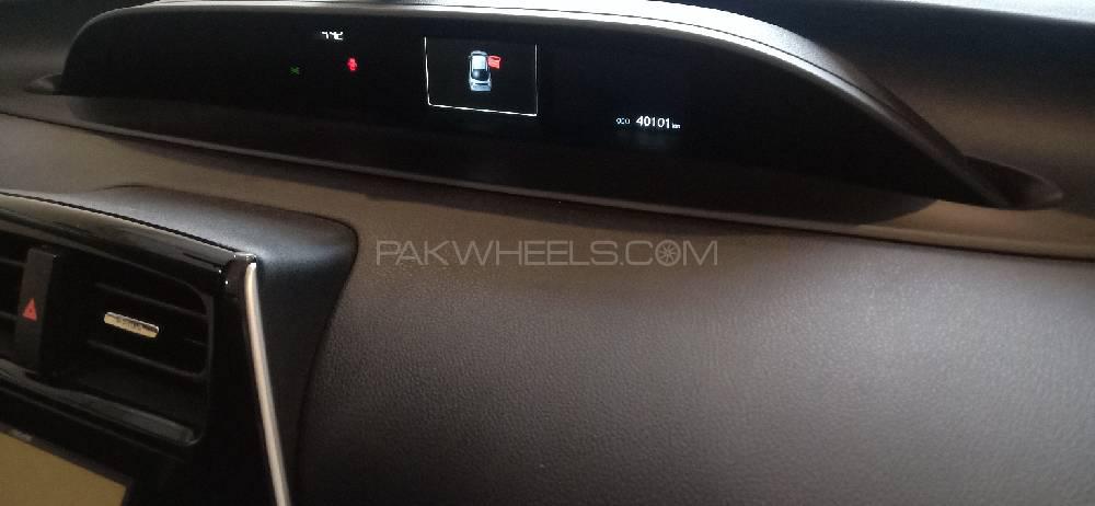 Toyota Prius 2016 for Sale in Lahore Toyota Prius 2016 for Sale in Lahore Image-12