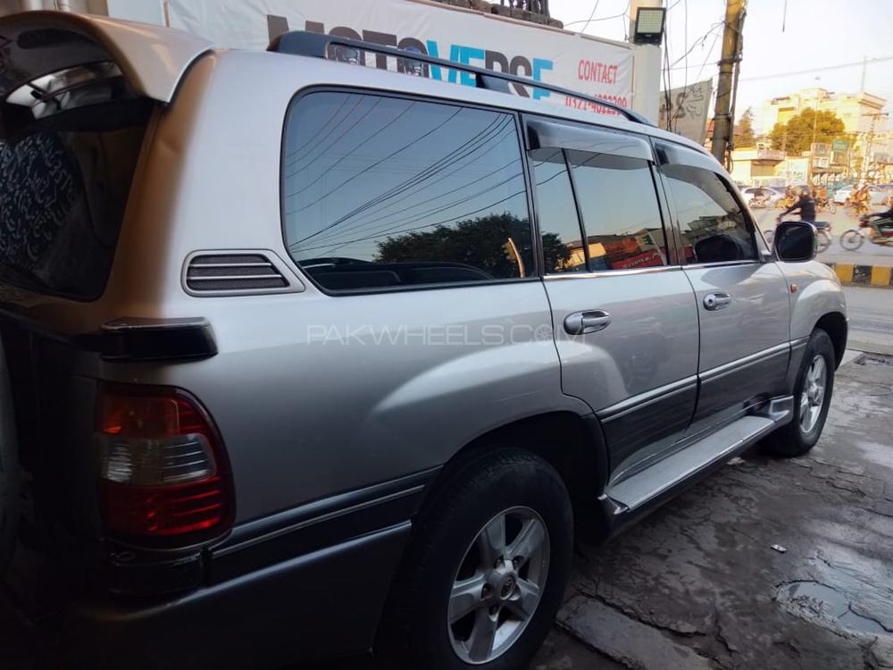 Toyota Land Cruiser 2000 for Sale in Lahore Toyota Land Cruiser 2000 for Sale in Lahore Image-3