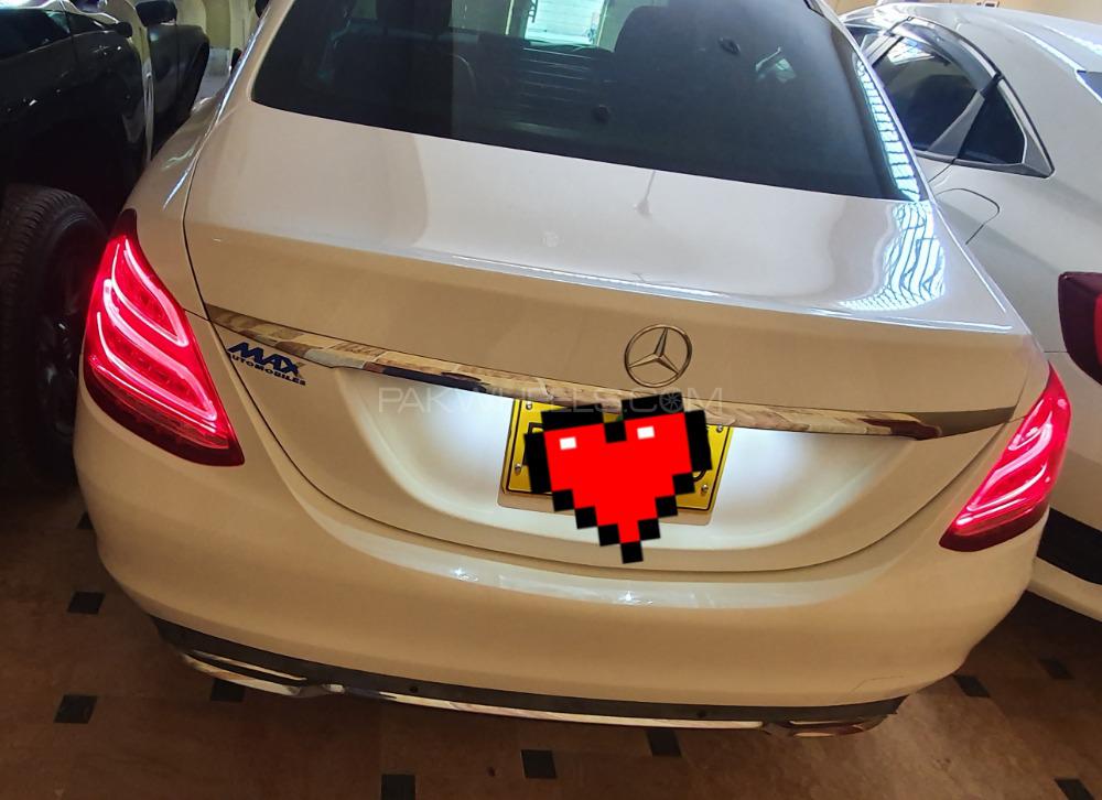 Mercedes Benz C Class 2016 for Sale in Karachi Mercedes Benz C Class 2016 for Sale in Karachi Image-3