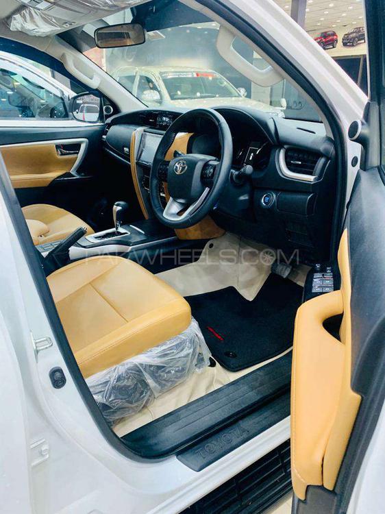Toyota Fortuner 2018 for Sale in Rawalpindi Toyota Fortuner 2018 for Sale in Rawalpindi Image-10