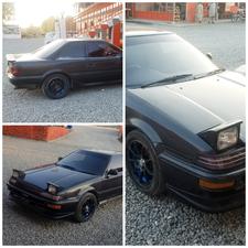 Toyota Corolla - 1990