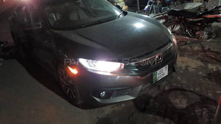 Honda Civic 2017 for Sale in Qila Deedar Singh Image-1