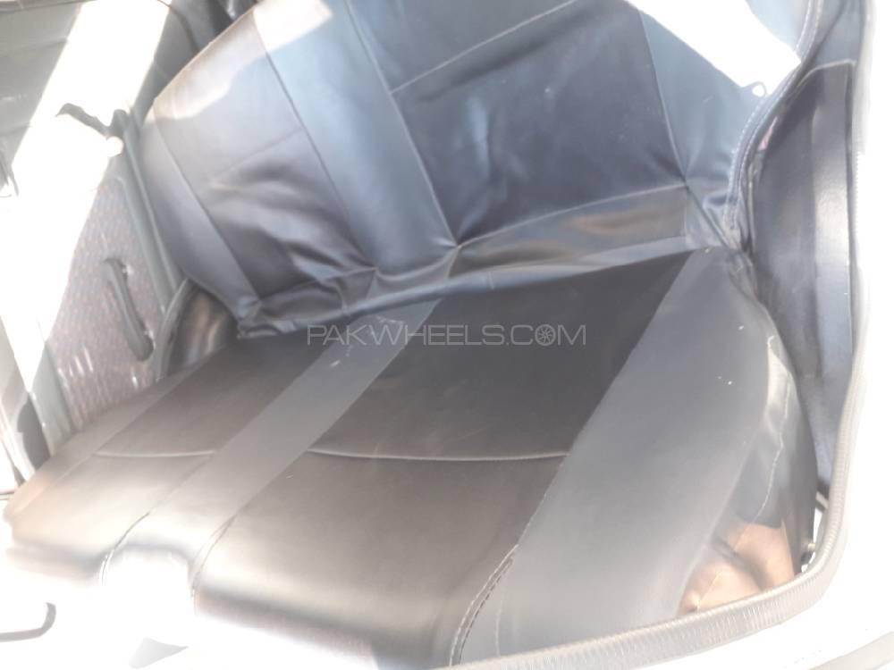 Suzuki Mehran 2017 for Sale in Faisalabad Suzuki Mehran 2017 for Sale in Faisalabad Image-9