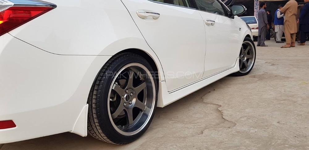 Toyota Corolla - 2018  Toyota Corolla - 2018  Image-3
