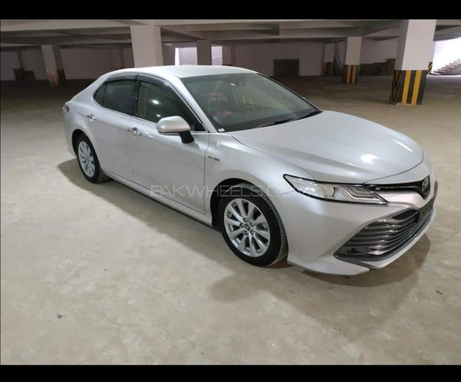 Toyota Camry 2017 for Sale in Multan Image-1