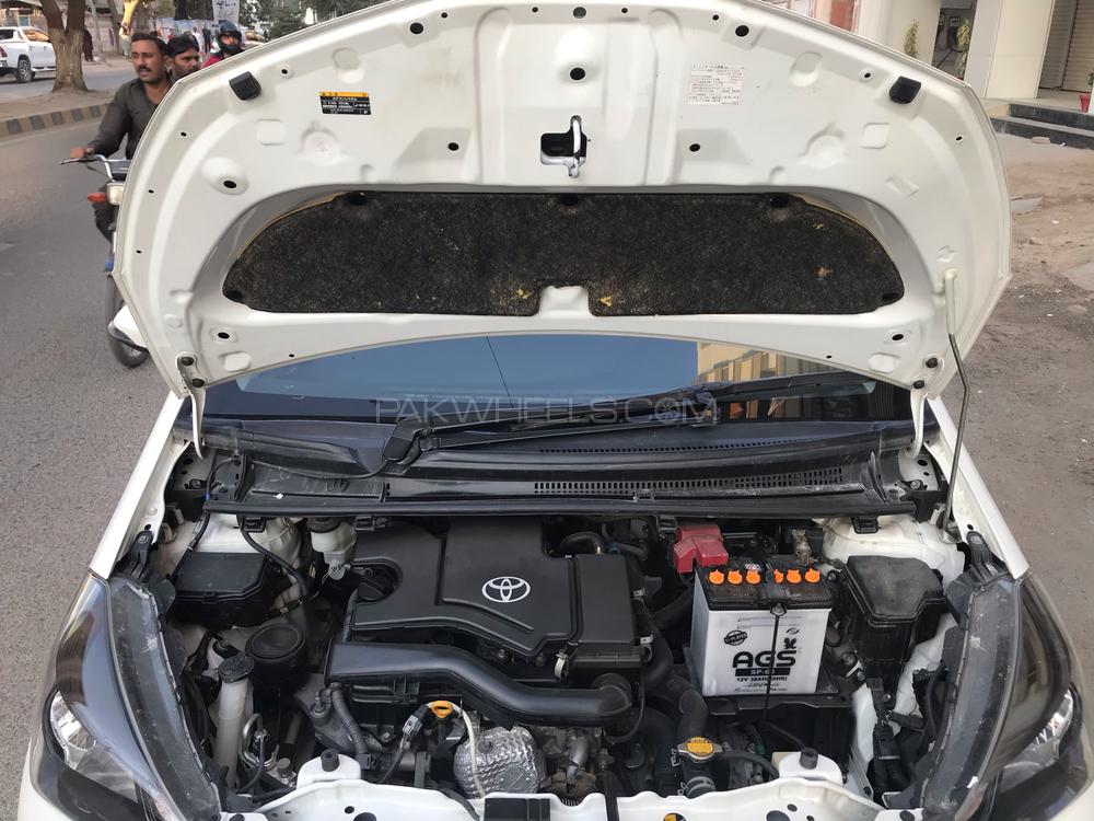 Toyota Vitz 2015 for Sale in Karachi Toyota Vitz 2015 for Sale in Karachi Image-18