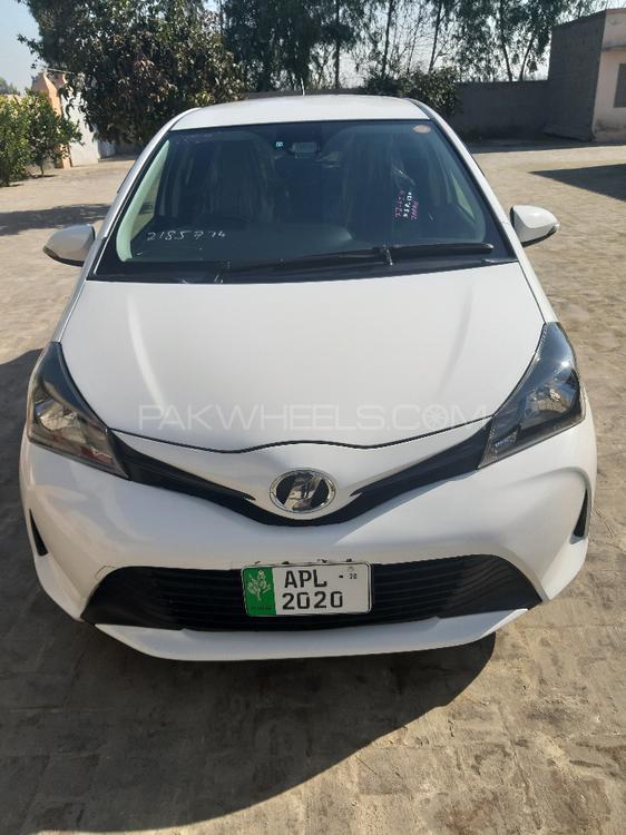 Toyota Vitz 2016 for Sale in Layyah Image-1