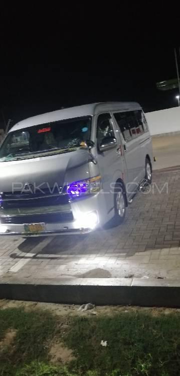 Toyota Hiace 2010 for Sale in Pir mahal Image-1