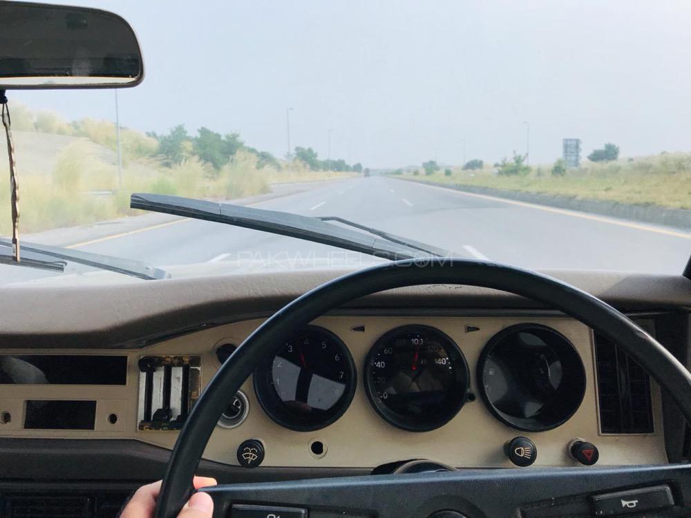 Toyota Corona - 1973  Toyota Corona - 1973  Image-4