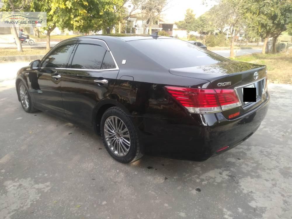 Toyota Crown 2013 for Sale in Islamabad Toyota Crown 2013 for Sale in Islamabad Image-6