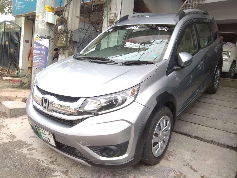 Honda BR-V 2017 for Sale in Lahore Honda BR-V 2017 for Sale in Lahore Image-2