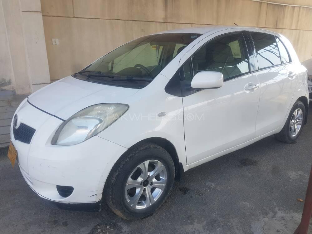 Toyota Vitz 2006 for Sale in Dera ismail khan Image-1
