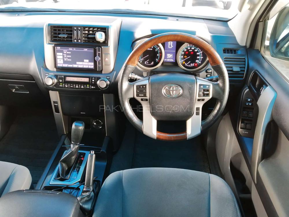 Toyota Prado 2012 for Sale in Lahore Toyota Prado 2012 for Sale in Lahore Image-11