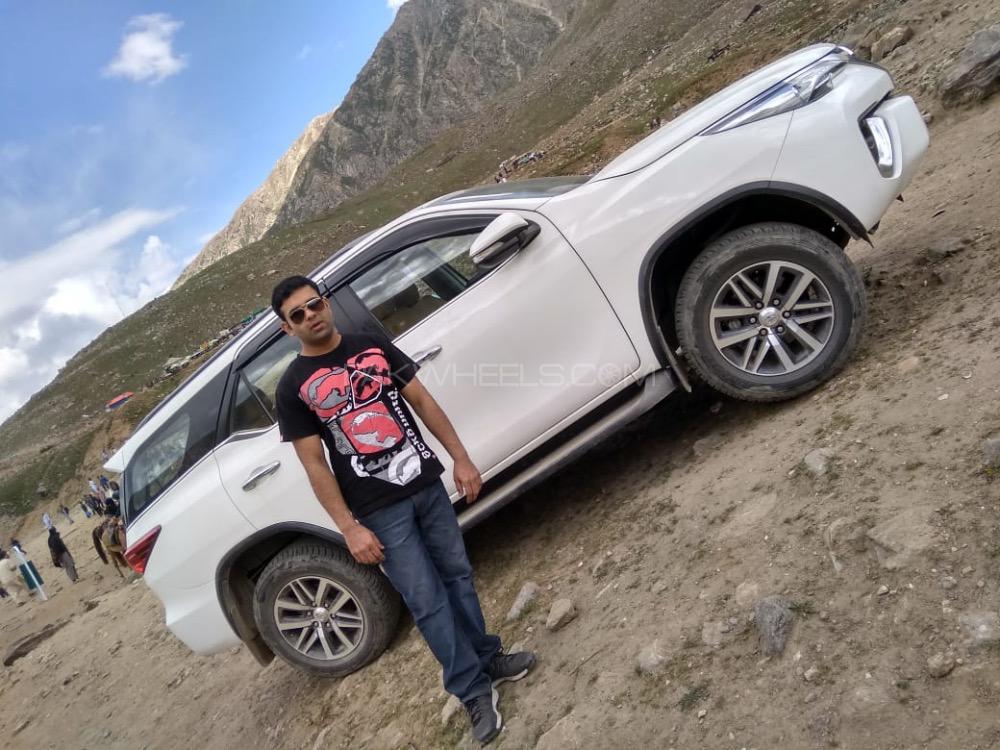 Toyota Corolla - 2010  Toyota Corolla - 2010  Image-2