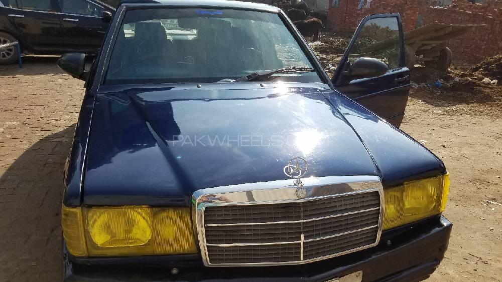Mercedes Benz E Class 1986 for Sale in Lahore Image-1
