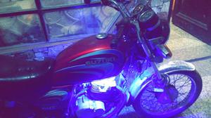 Suzuki GS 150 - 2010