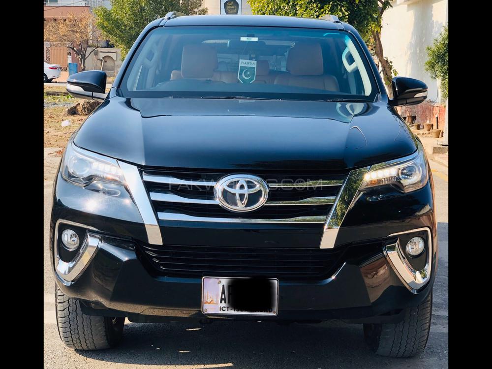 Toyota Fortuner 2018 for Sale in Faisalabad Image-1