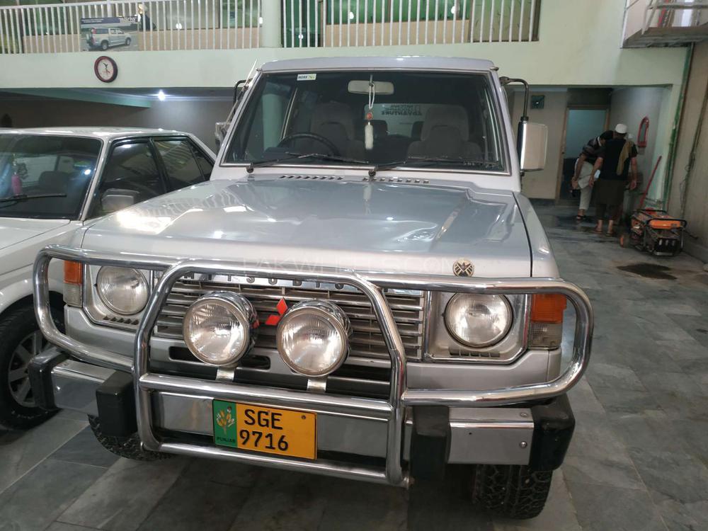 Mitsubishi Pajero 1990 for Sale in Peshawar Image-1