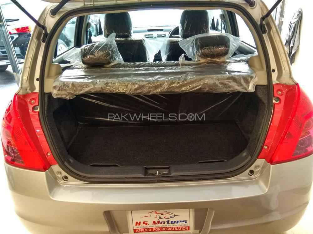 Suzuki Swift 2020 for Sale in Lahore Suzuki Swift 2020 for Sale in Lahore Image-11