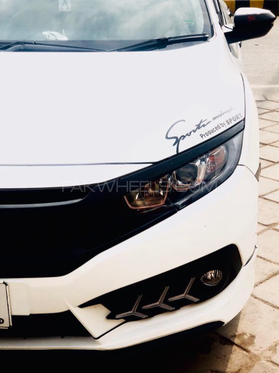 Honda Civic - 2018  Honda Civic - 2018  Image-4