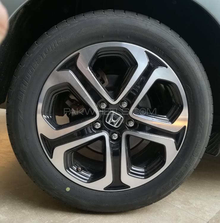Honda Vezel 2014 for Sale in Lahore Honda Vezel 2014 for Sale in Lahore Image-11