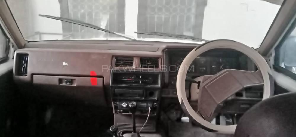 Nissan Pickup 1992 for Sale in Peshawar Nissan Pickup 1992 for Sale in Peshawar Image-11