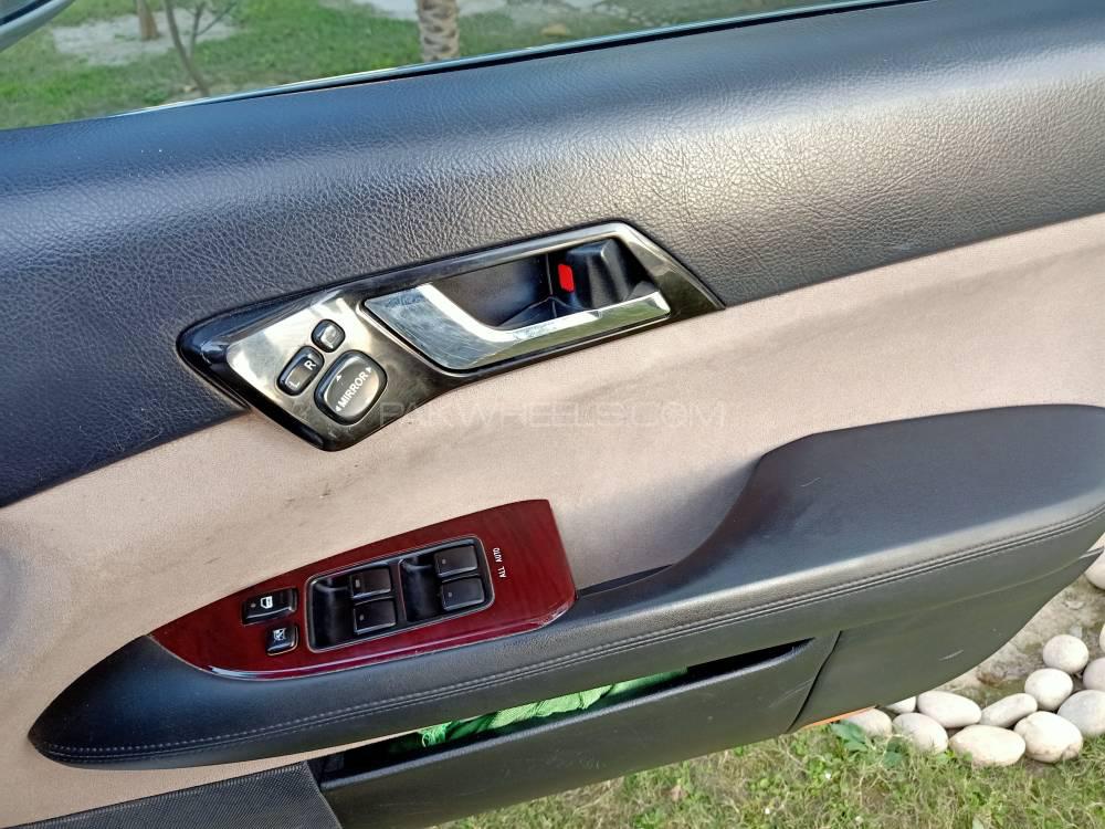 Toyota Mark X 2005 for Sale in Lahore Toyota Mark X 2005 for Sale in Lahore Image-20