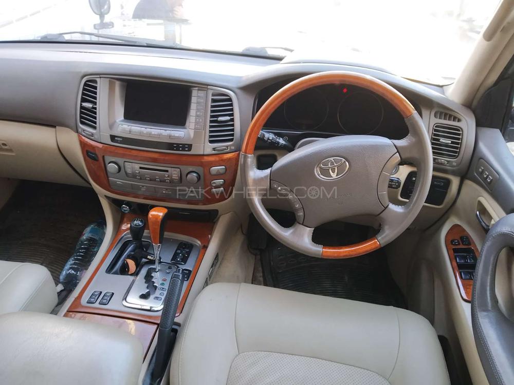 Toyota Land Cruiser 2003 for Sale in Lahore Toyota Land Cruiser 2003 for Sale in Lahore Image-11