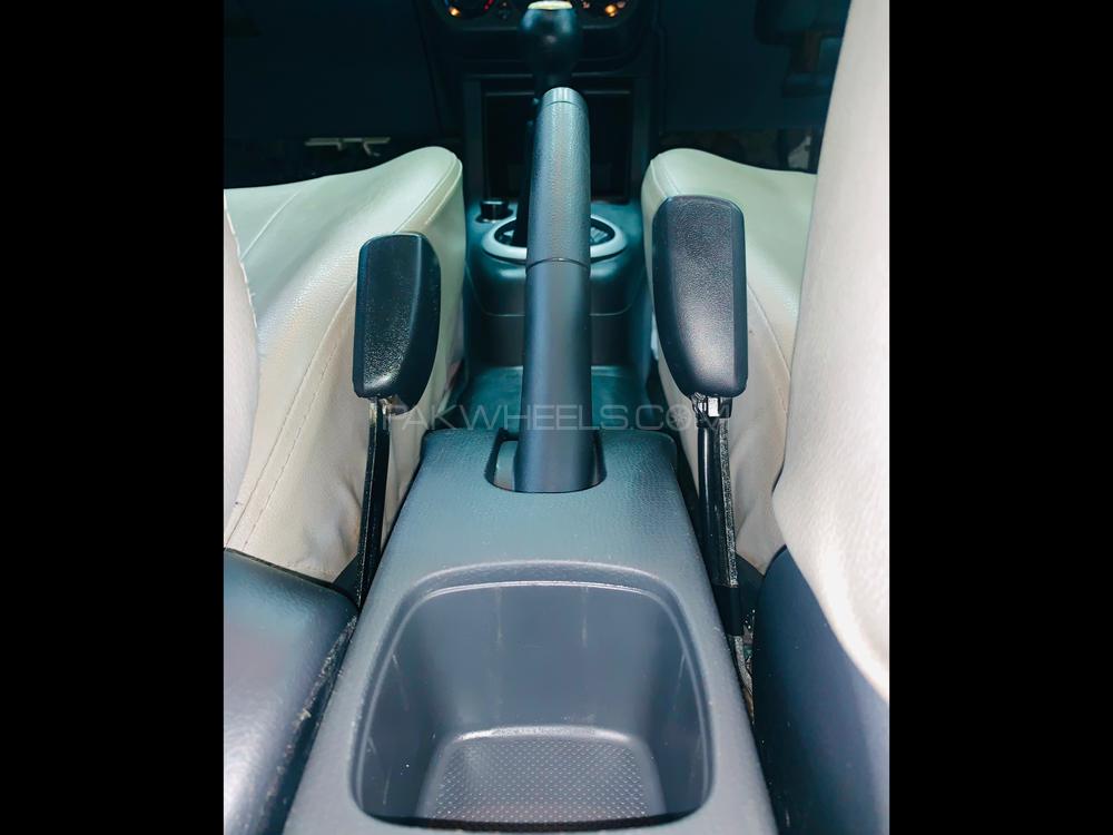 Suzuki Swift 2011 for Sale in Hyderabad Suzuki Swift 2011 for Sale in Hyderabad Image-16