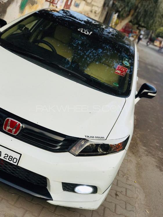 Honda Civic - 2014  Honda Civic - 2014  Image-4