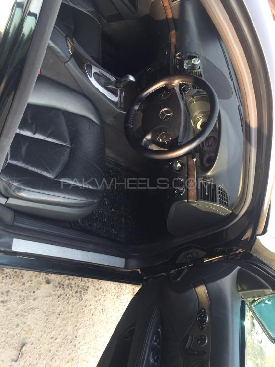 Mercedes Benz E Class 2004 for Sale in Islamabad Mercedes Benz E Class 2004 for Sale in Islamabad Image-7