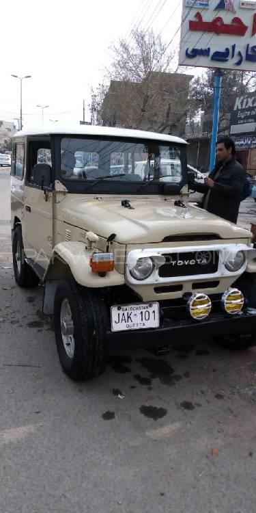 Toyota Land Cruiser 1984 for Sale in Lahore Image-1