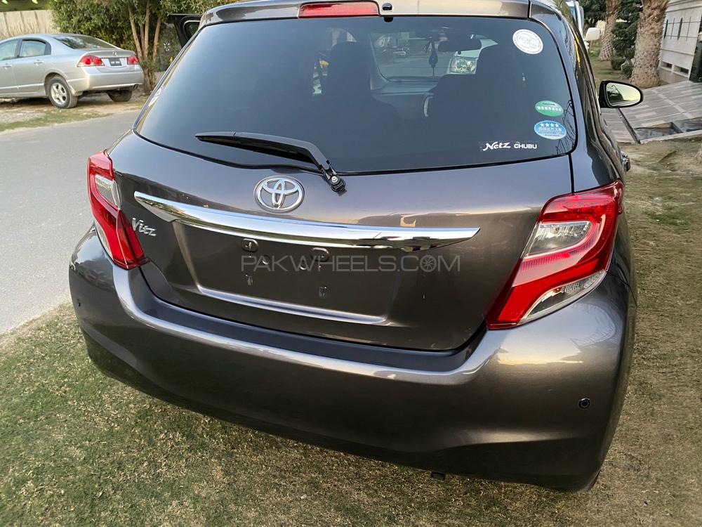 Toyota Vitz 2016 for Sale in Lahore Toyota Vitz 2016 for Sale in Lahore Image-9