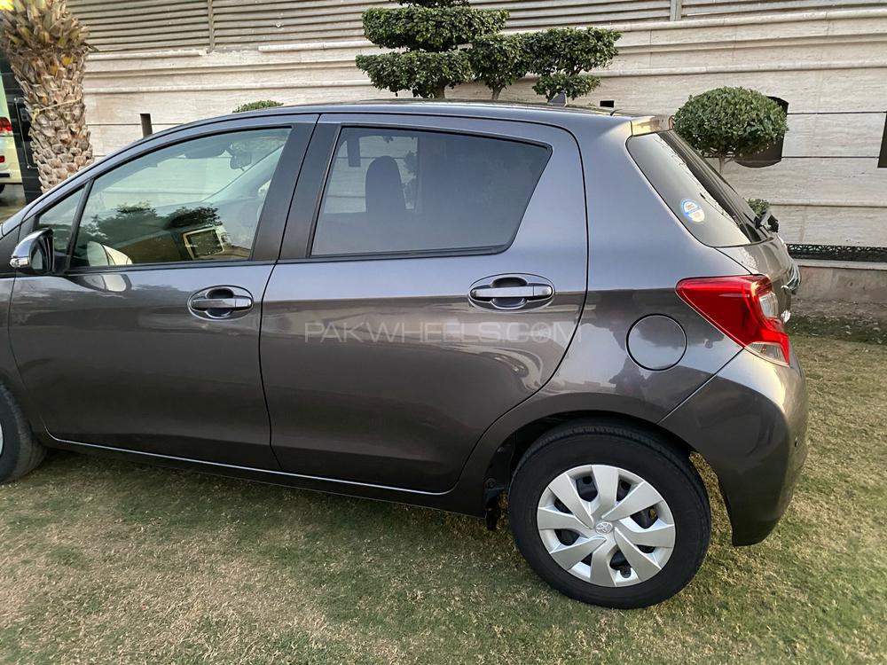 Toyota Vitz 2016 for Sale in Lahore Toyota Vitz 2016 for Sale in Lahore Image-10