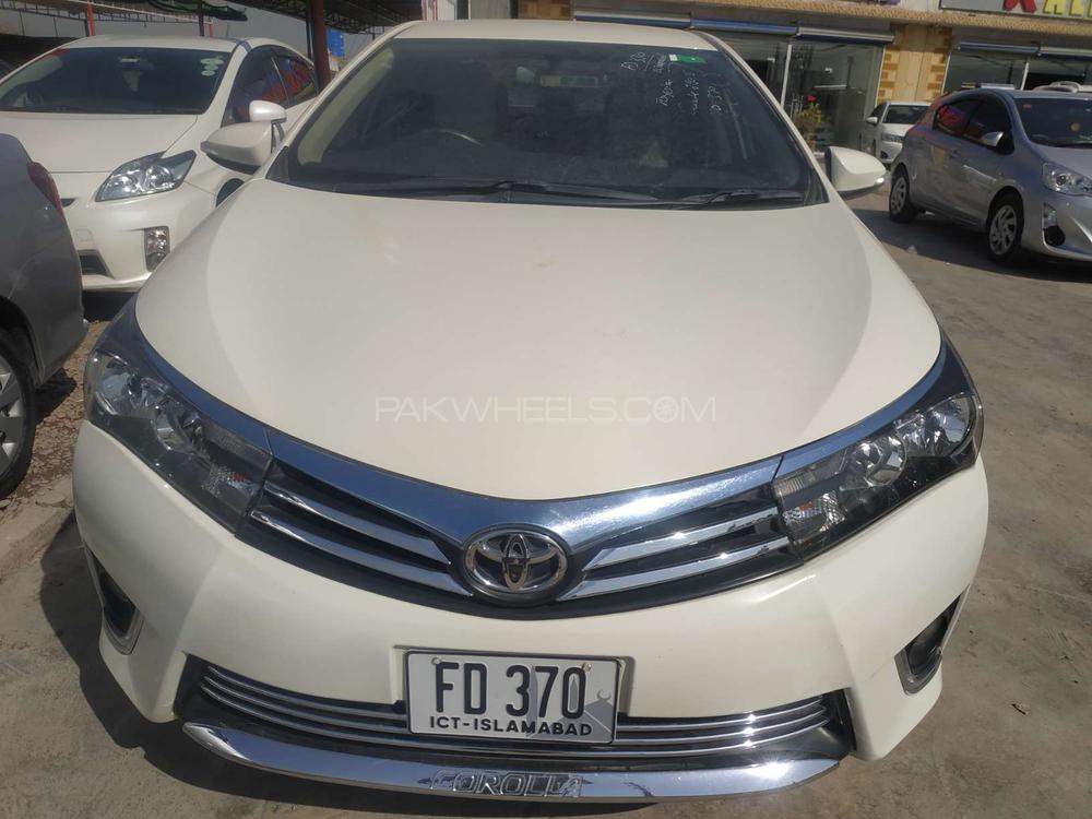 Toyota Corolla 2015 for Sale in Peshawar Image-1