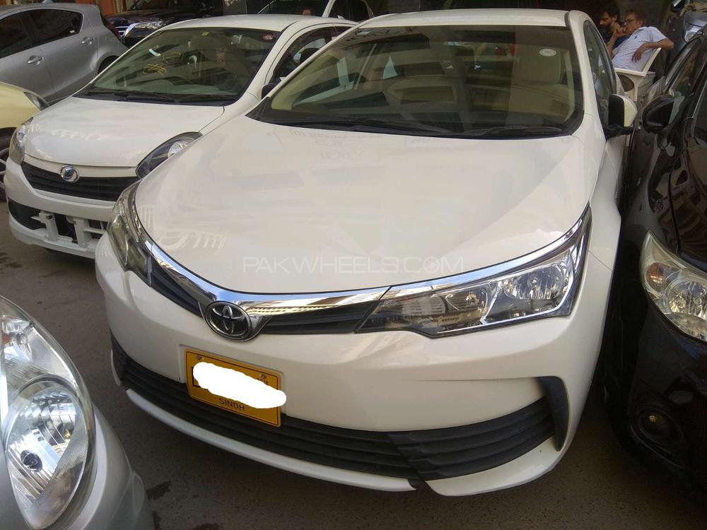 Toyota Corolla 2018 for Sale in Karachi Image-1