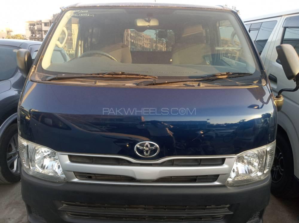 Toyota Hiace 2013 for Sale in Karachi Image-1
