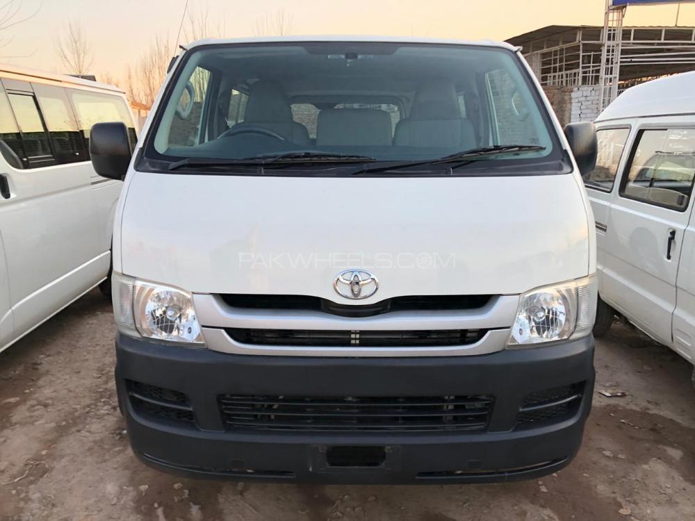 Toyota Hiace 2009 for Sale in Peshawar Image-1
