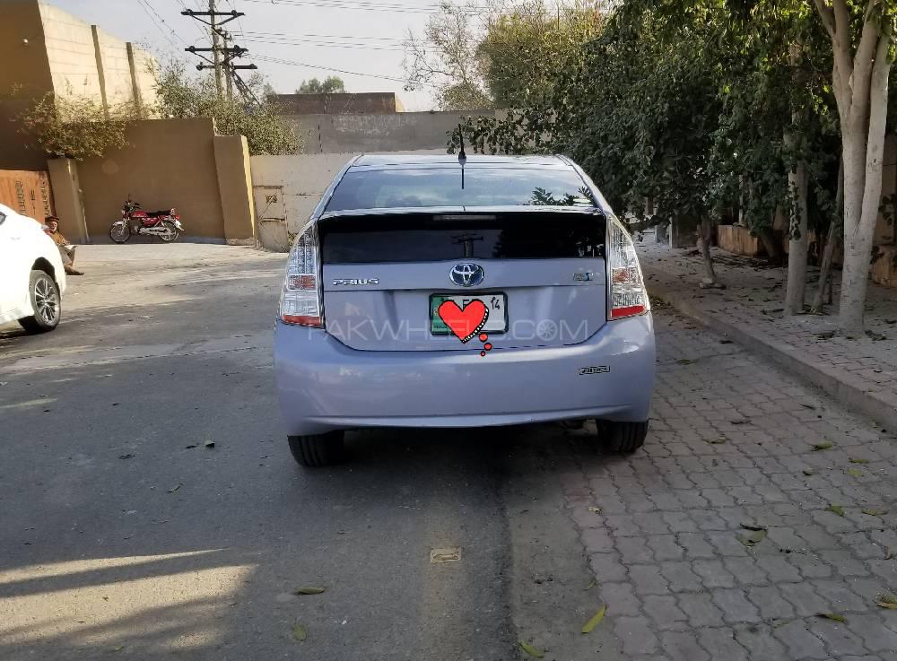 Toyota Prius 2010 for Sale in Faisalabad Toyota Prius 2010 for Sale in Faisalabad Image-3