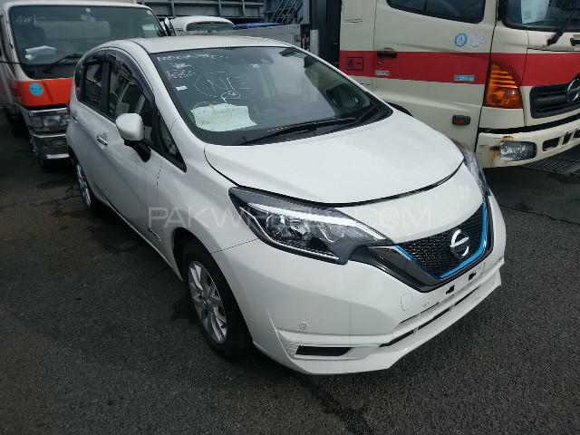 Nissan Note 2018 for Sale in Lahore Image-1