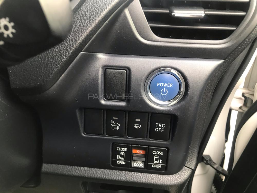 Toyota Voxy 2014 for Sale in Gujranwala Toyota Voxy 2014 for Sale in Gujranwala Image-6