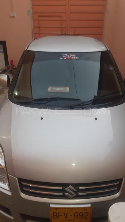Suzuki Swift 2016 for Sale in Dadu Suzuki Swift 2016 for Sale in Dadu Image-4