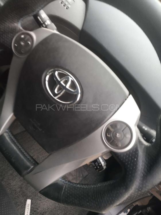 Toyota Prius 2013 for Sale in Gujranwala Toyota Prius 2013 for Sale in Gujranwala Image-11