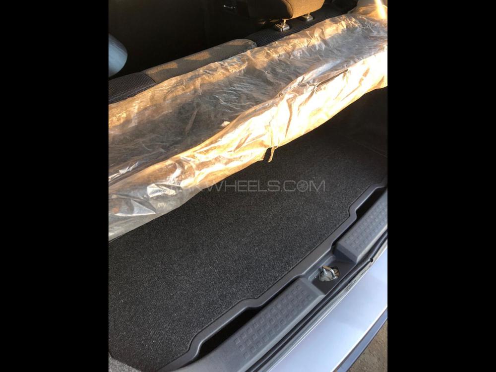 سوزوکی سوئفٹ 2018 for Sale in کراچی سوزوکی سوئفٹ 2018 for Sale in کراچی Image-7