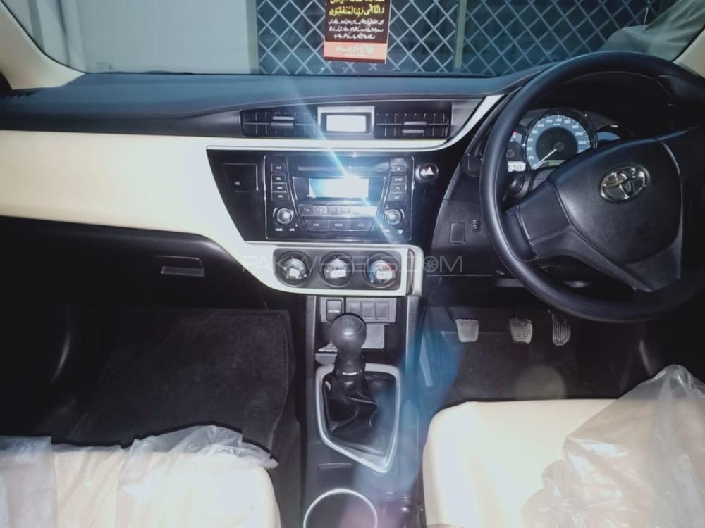 Toyota Corolla 2018 for Sale in Multan Toyota Corolla 2018 for Sale in Multan Image-12