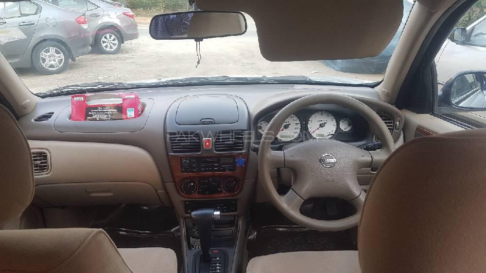 Nissan Sunny 2010 for Sale in Karachi Image-1