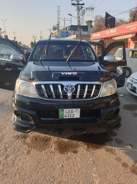 Toyota Hilux 2011 for Sale in Lahore Toyota Hilux 2011 for Sale in Lahore Image-2